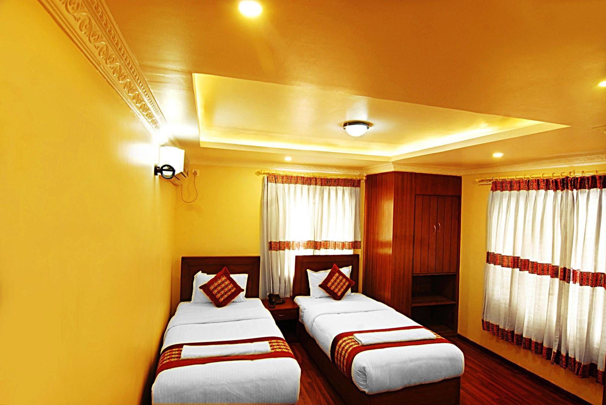 Hotel Bubo Himalaya Катманду Экстерьер фото