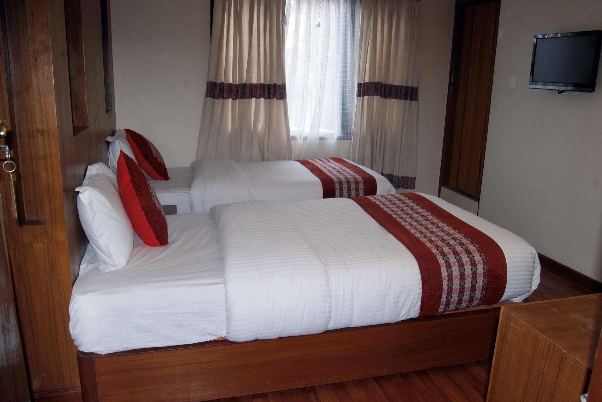 Hotel Bubo Himalaya Катманду Экстерьер фото