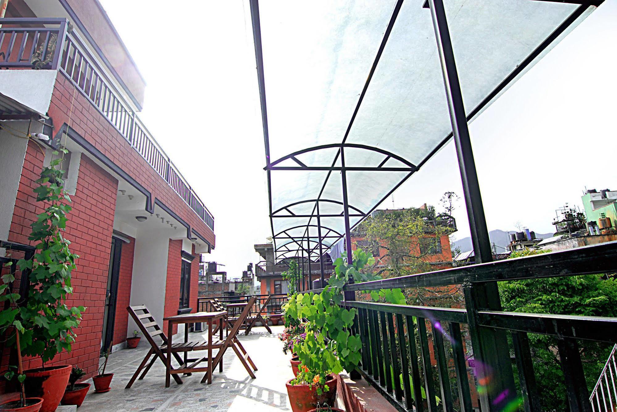 Hotel Bubo Himalaya Катманду Экстерьер фото