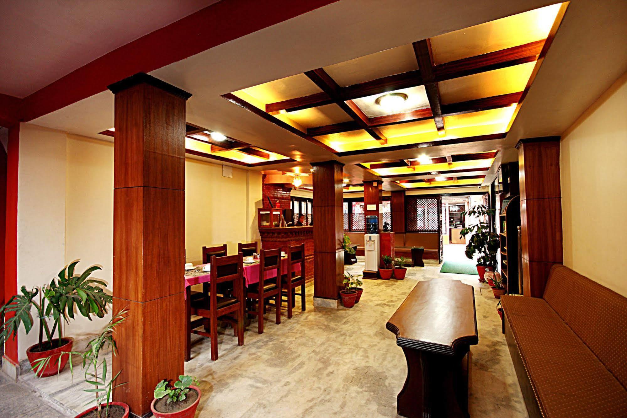 Hotel Bubo Himalaya Катманду Экстерьер фото