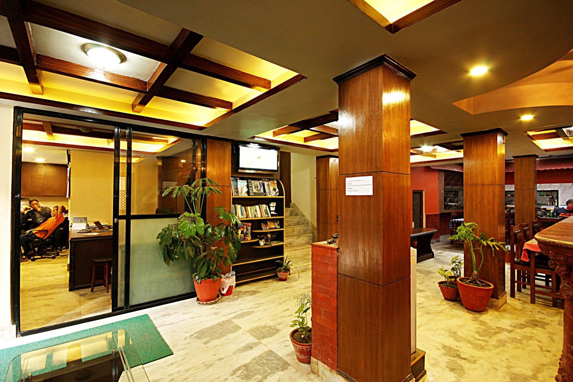 Hotel Bubo Himalaya Катманду Экстерьер фото